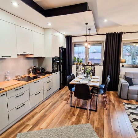 Apartament Loft ชิชเชนา ภายนอก รูปภาพ