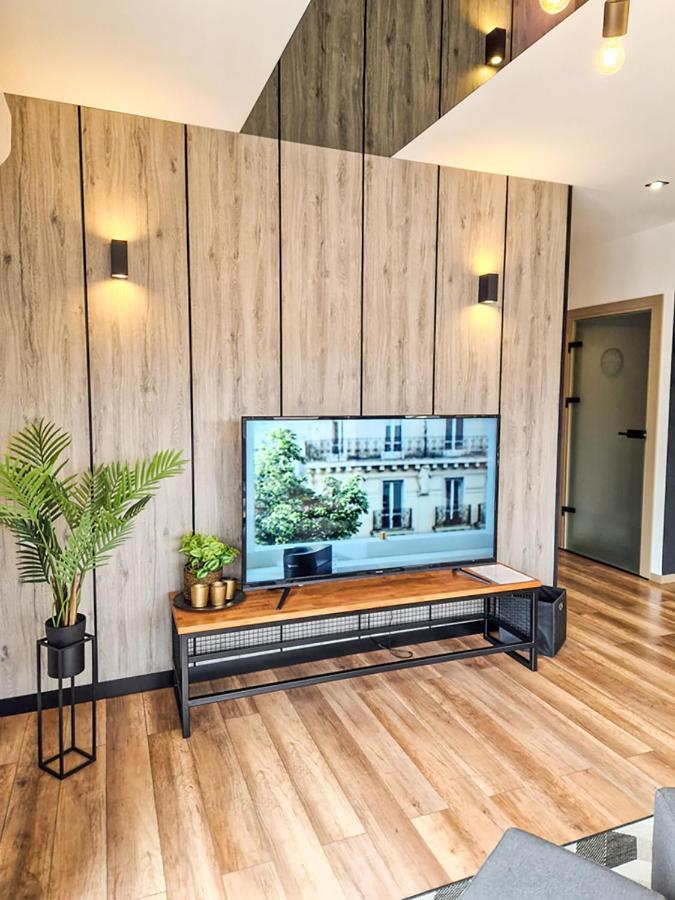 Apartament Loft ชิชเชนา ภายนอก รูปภาพ